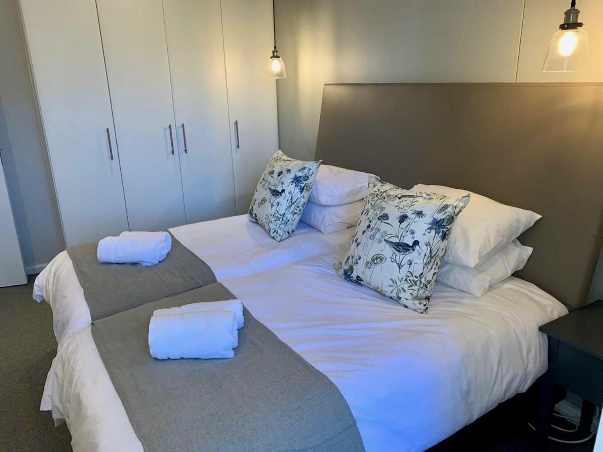Oyster Lagoon Villa - Luxurious 2 Bed Apartment In Knysna Exterior foto